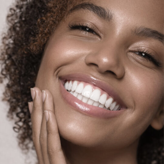 Blanqueamiento Dental · Luminosidad & Estética de la Sonrisa